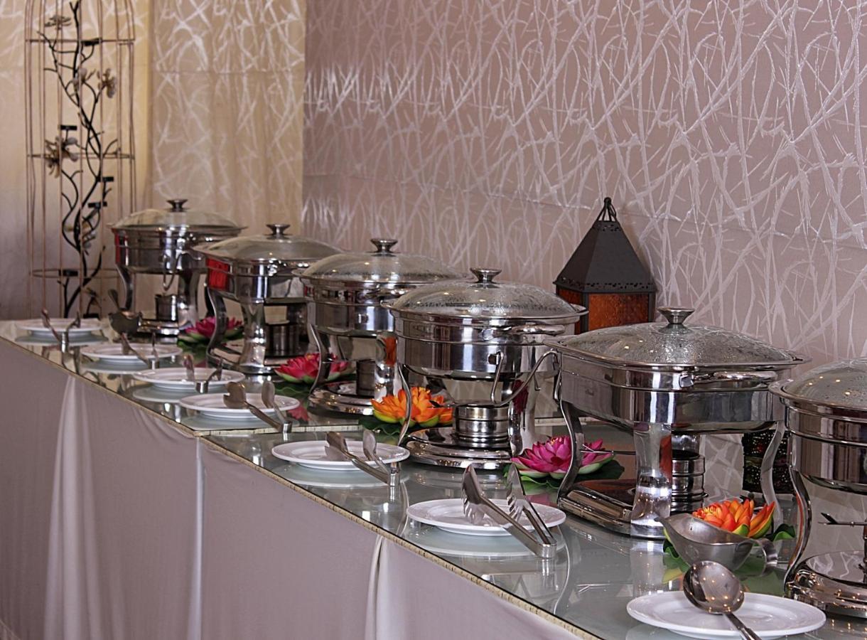Carlton Tower Hotel Kuwait Koeweit Buitenkant foto